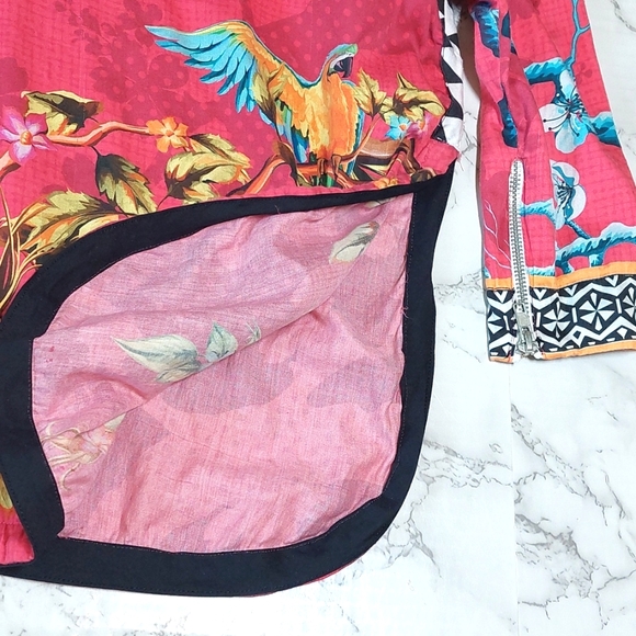 Red cotton parrot-printed kurta swimsuit cover-up with pockets, size S - Picture 5 of 7